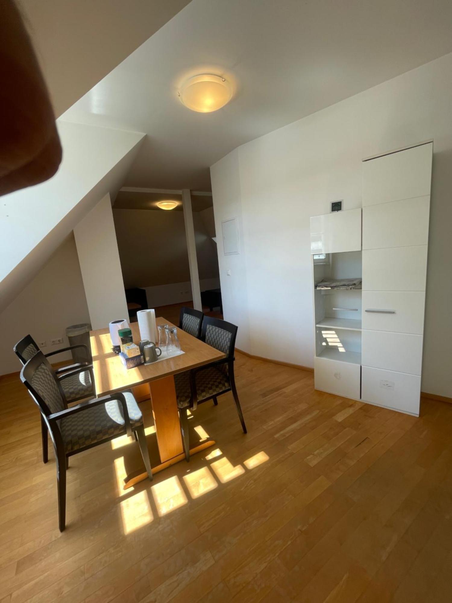 Hotel Zum Shambhala Wien